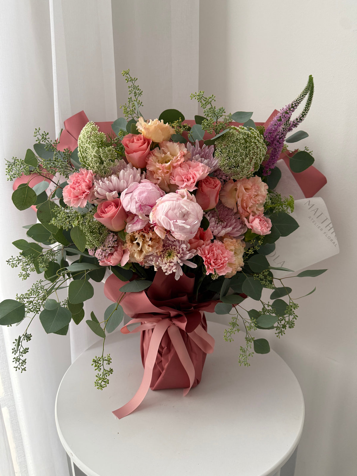 Ramo de flores mistas elaborado en espuma